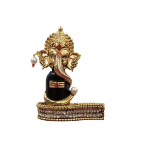 Image of car dashboard idol of Ganesha with shivling