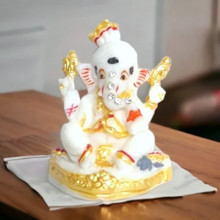 Image of a premium Ganesha car dashboard idol