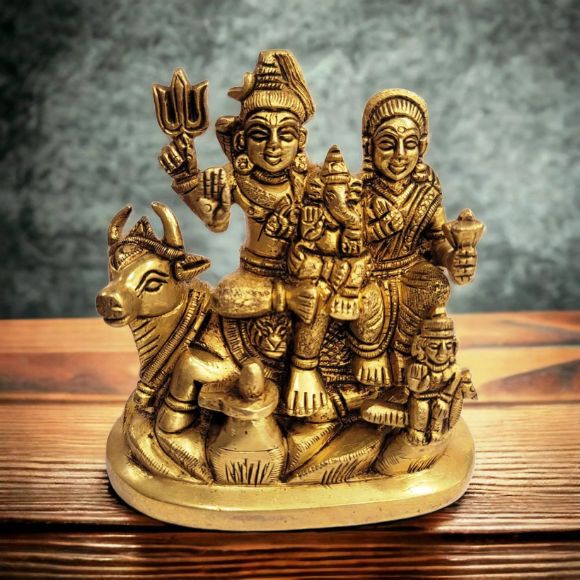 Image of a Brass Statue of Hindu God shiva parivar