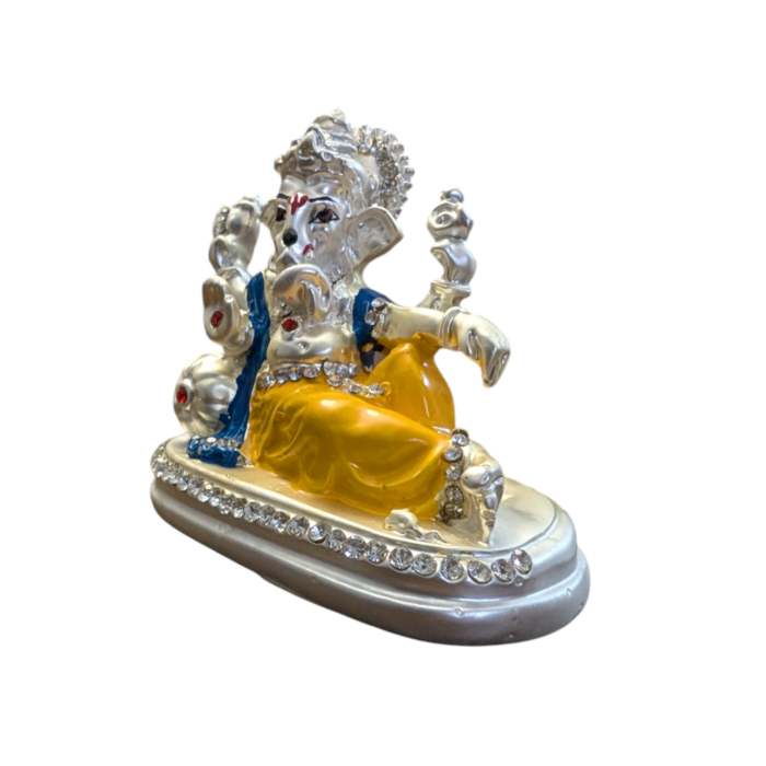 Image of a Perfect Ganesha Car Dashboard Idol