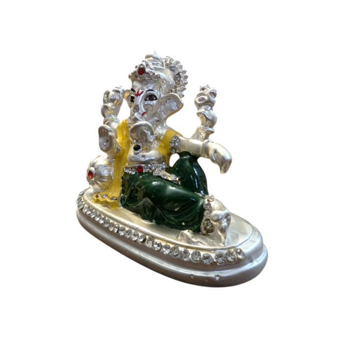 Image of a Perfect Ganesha Car Dashboard Idol