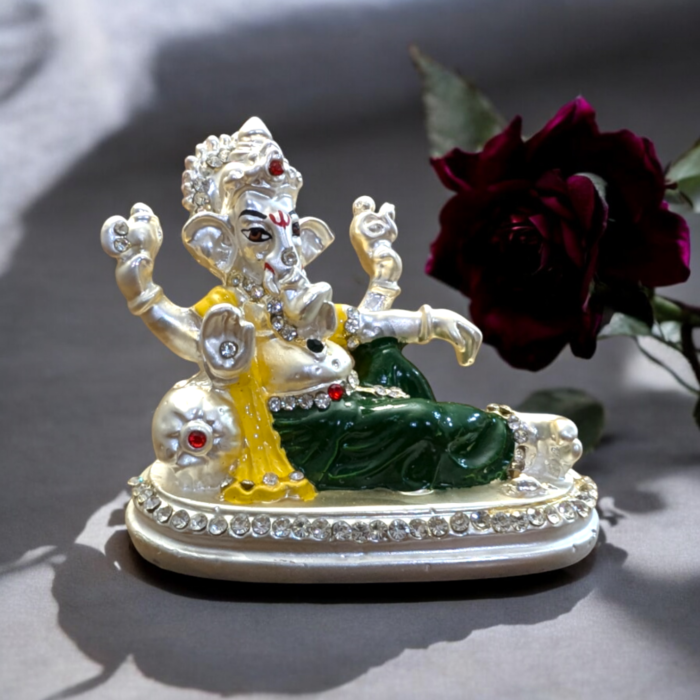 Image of a Perfect Ganesha Car Dashboard Idol