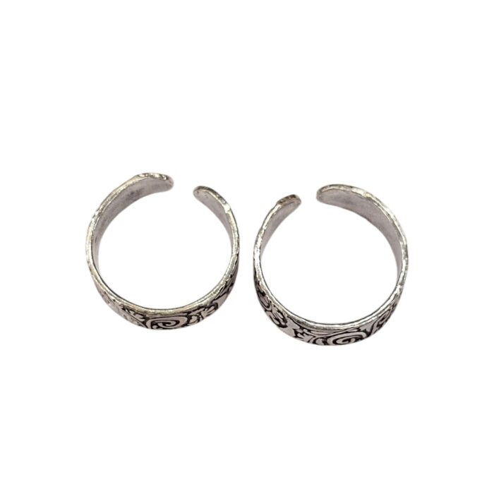 pair of Silver toe rings