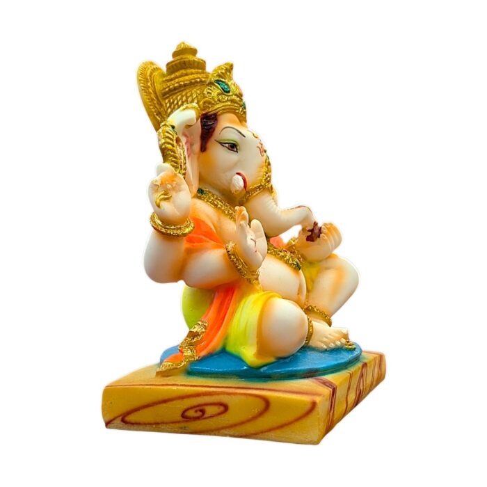 Side view of Ganesha Idol
