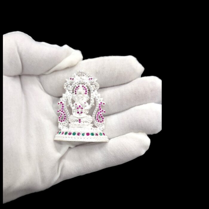Real look and feel of the pure silver Ganesh Idol on hand