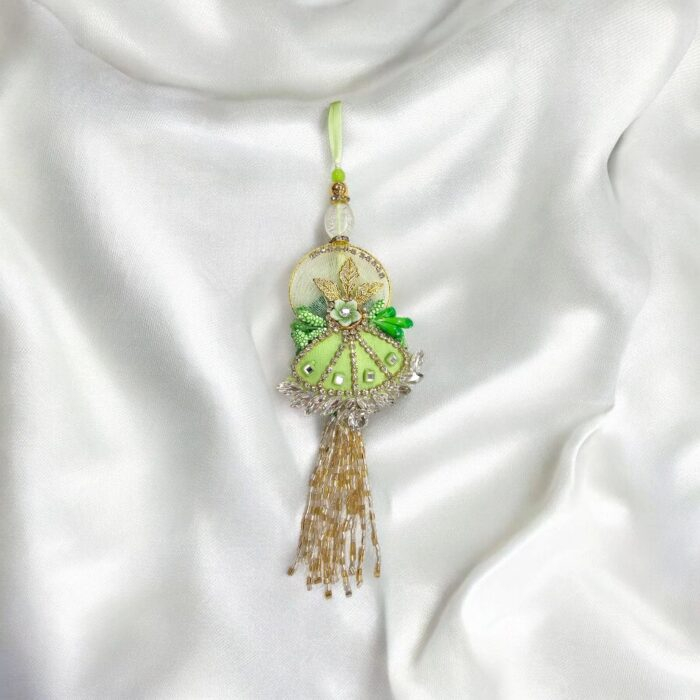 Stylish Bhabhi lumba Rakhi