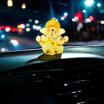 Glow in the dark Car Dashboard Ganesha Idol - crown - Image 2