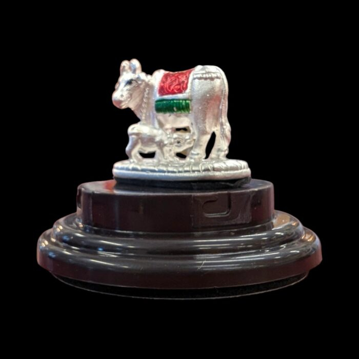 Side view of Pure Silver Kamdhenu Cow