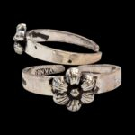 Side view of pure silver toe rings