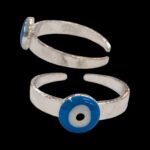 Side view of Pair of silver toe rings