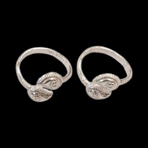 Top view of silver toe rings