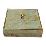 Top lid with stylish print and enamel coating