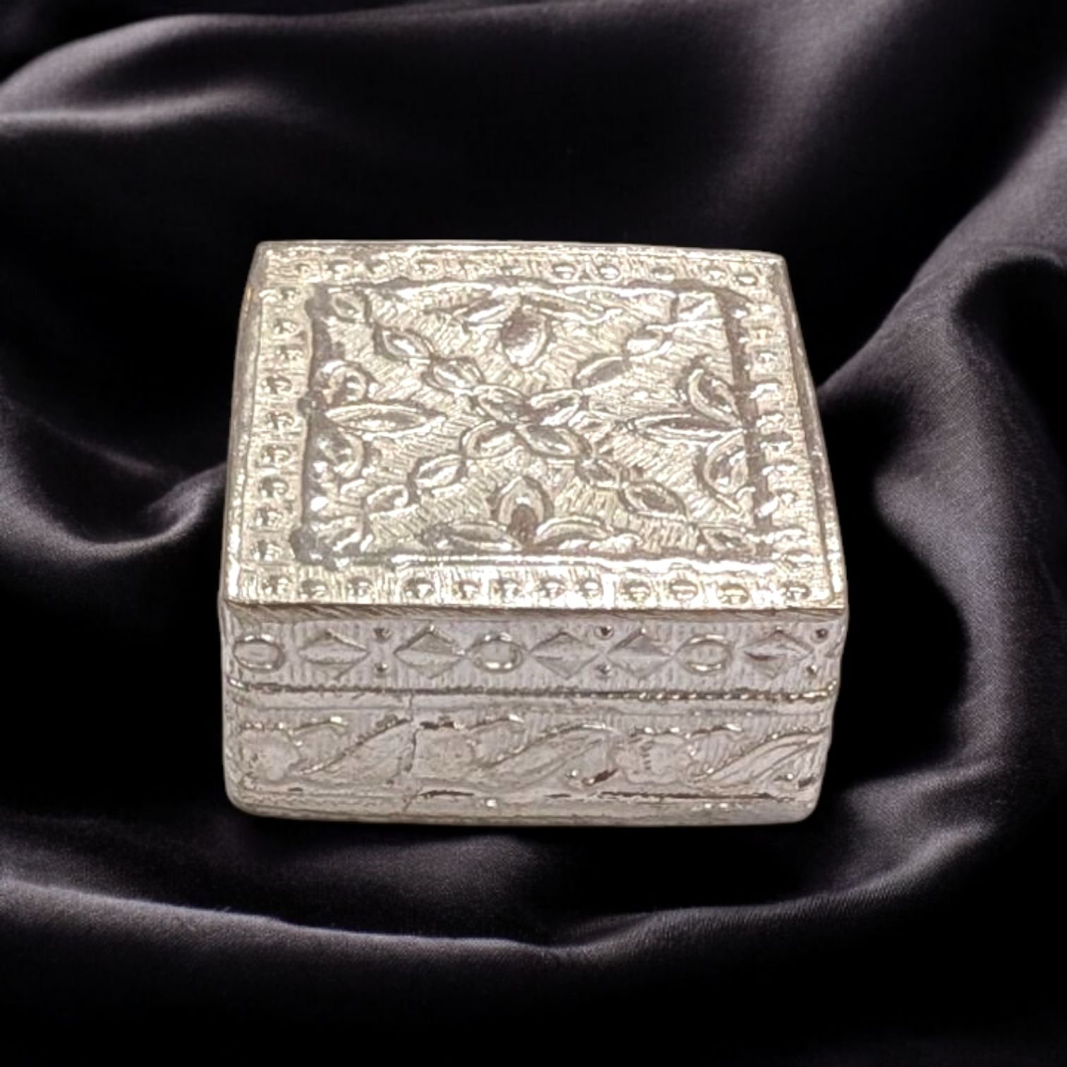 Silver Box - Square - Small | Chandi ki Dabbi Silver Box - Square - Small | Chandi ki Dabbi