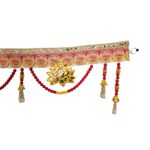 Side corner close up of Zari toran