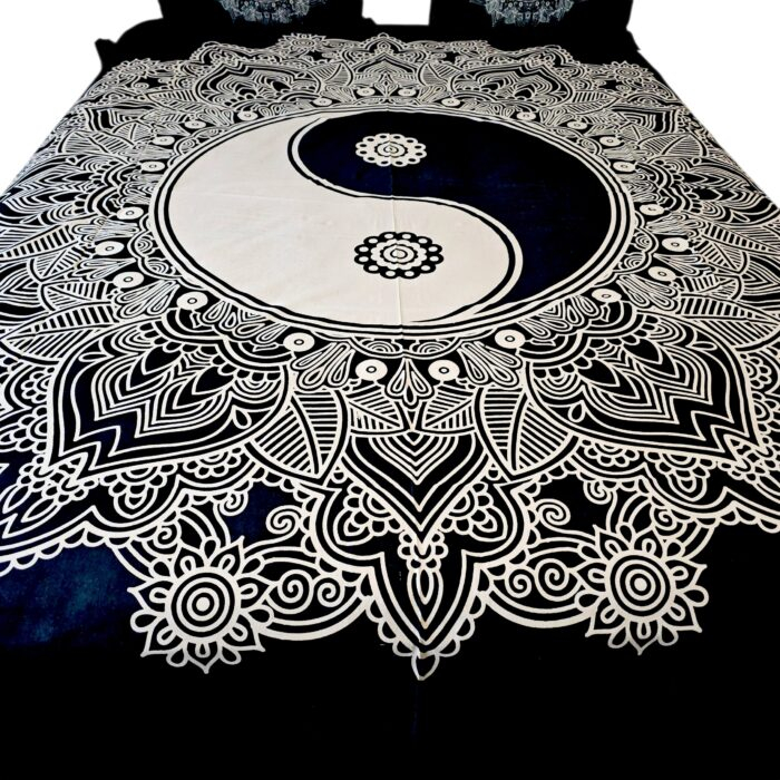 Close up of the Mandla Ying yang cotton bedsheet