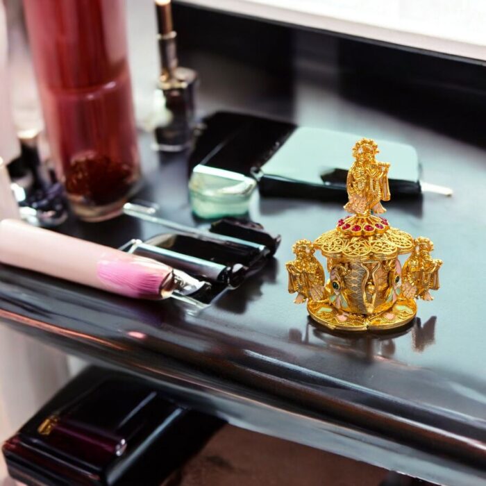 Radha Krishna Themed Kumkum Box - Image 2