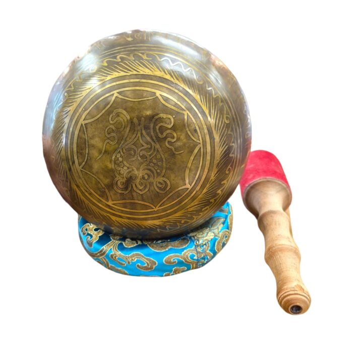 Fine Etched Handmade Singing Bowl - 7 inch - Image 4